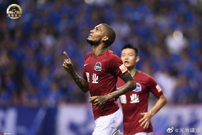 河南建业挑战武汉卓尔，谁将脱颖而出？(河南建业vs)