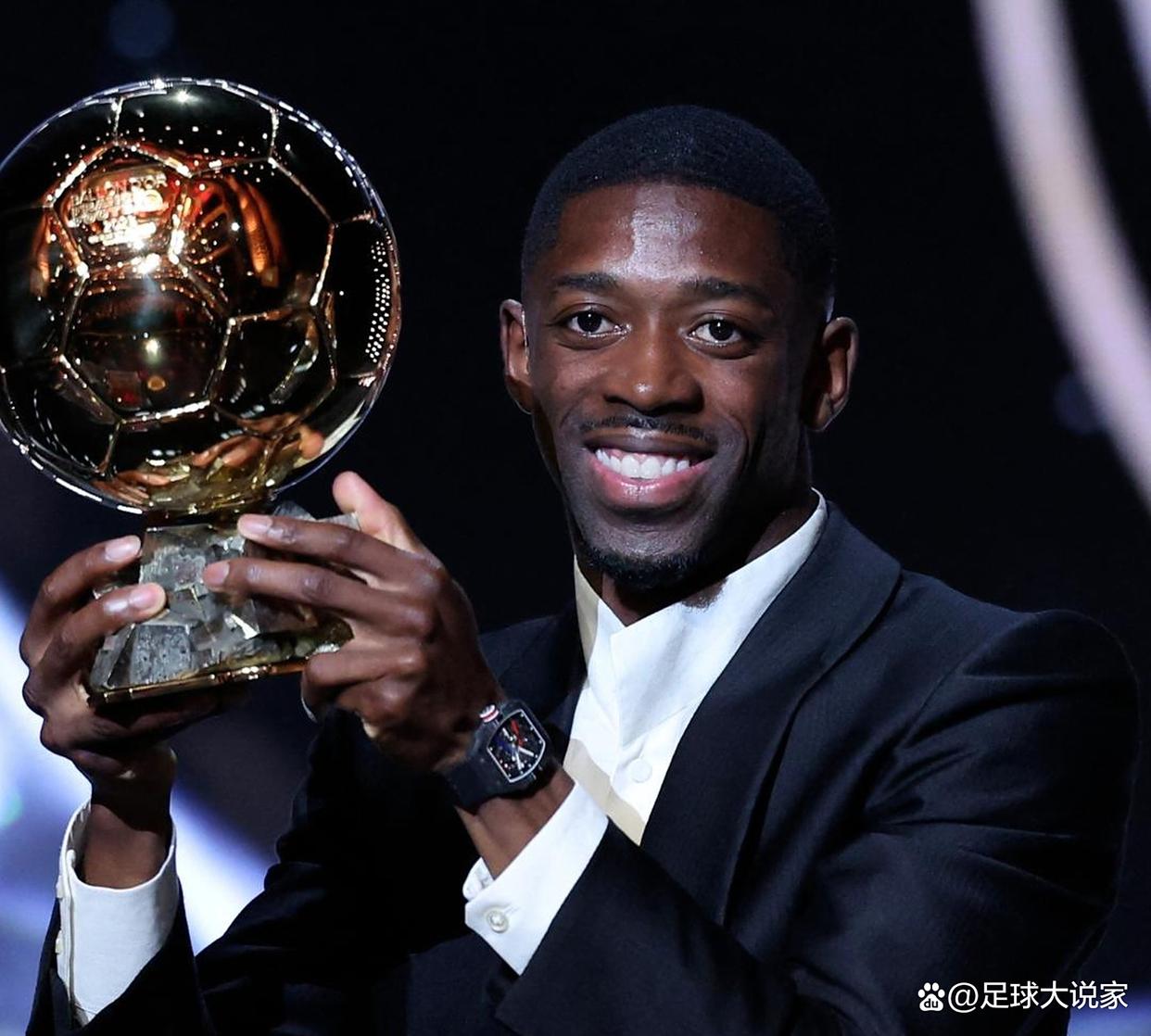 包含凯尔特人队新援在场上砍分，助球队登上胜利宝座的词条