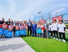 关于德国女足队员表现出色，斩获历史性胜利的信息